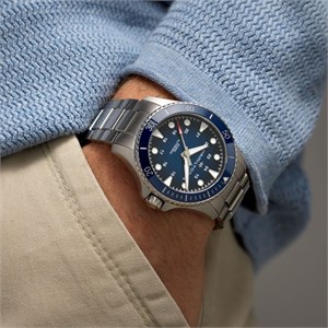 h82505140-2.jpg